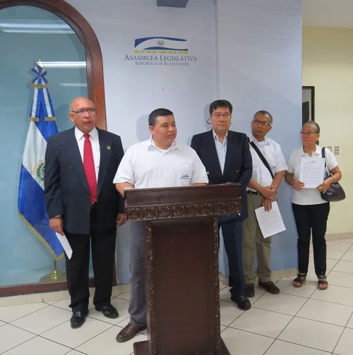 CDC, propone reformar el código de trabajo y dar atención a algunas prácticas abusivas realizadas en sistema financiero 3
